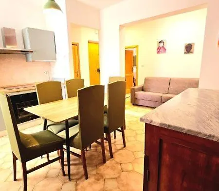 Apartment Aba Maya